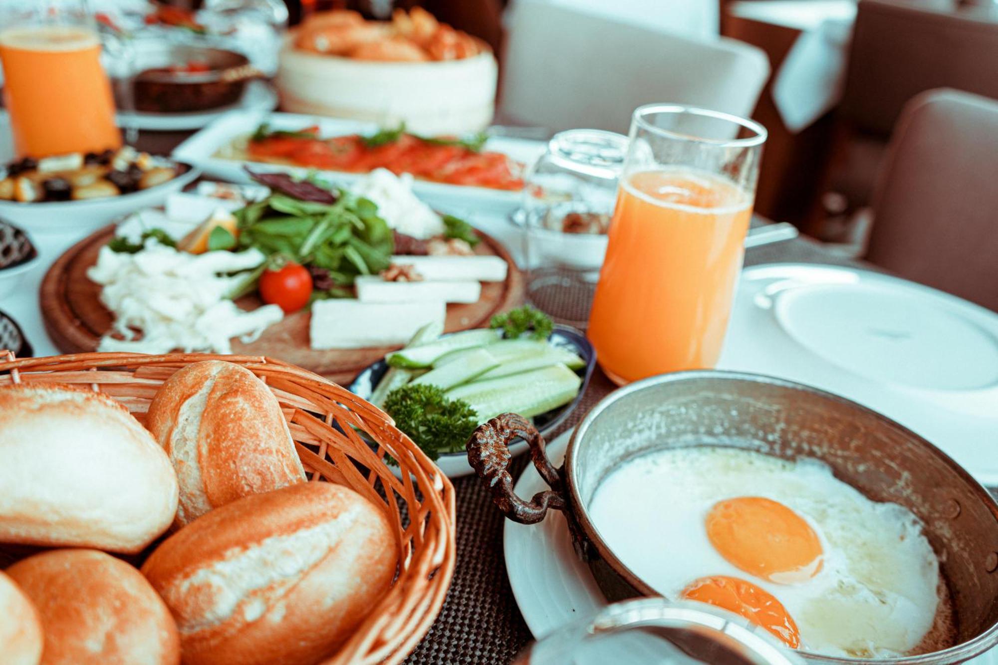 Hotel Luxe Manor Near Delhi Airport Yeni Delhi Dış mekan fotoğraf