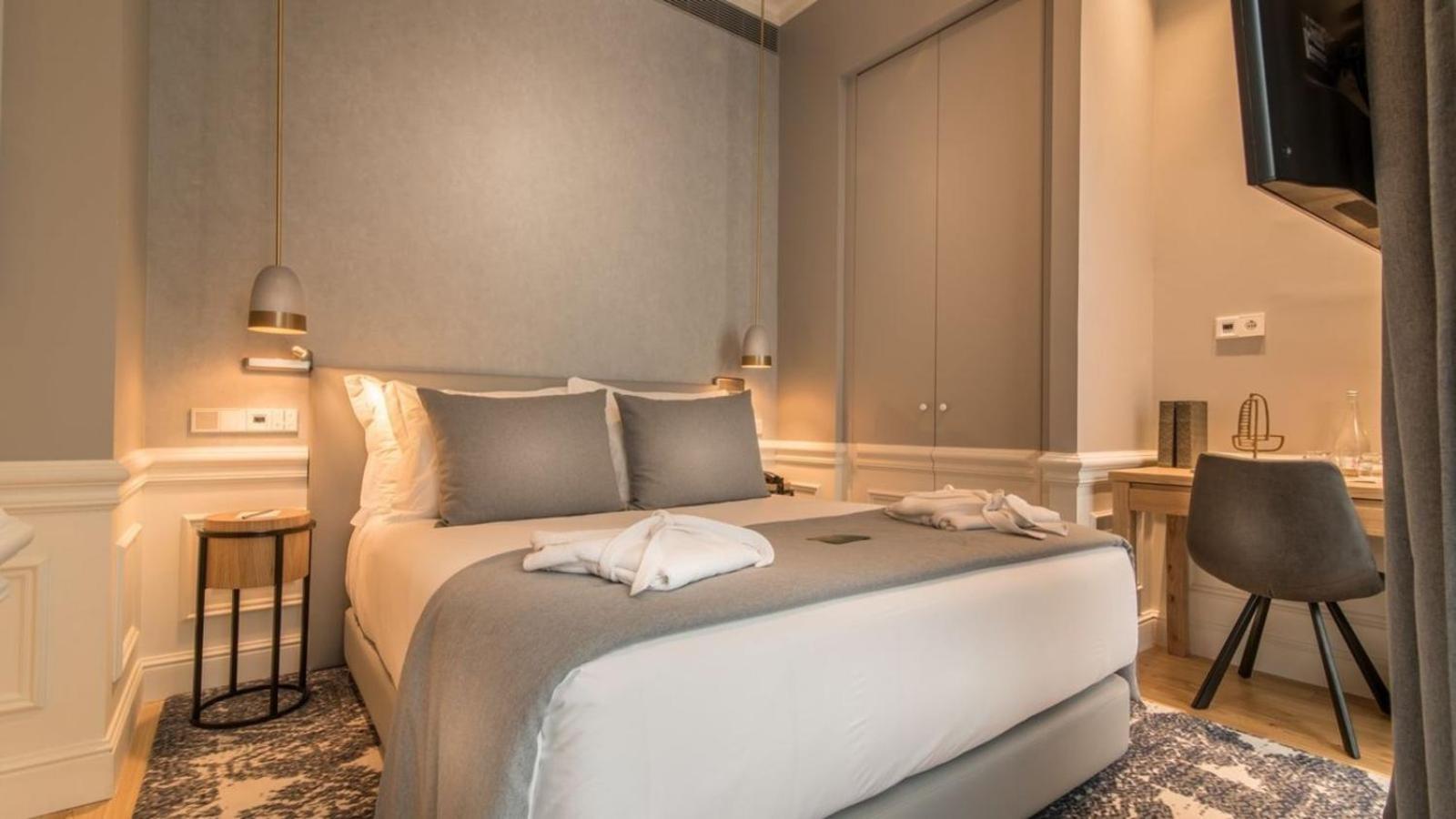 Hotel Luxe Manor Near Delhi Airport Yeni Delhi Dış mekan fotoğraf
